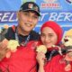 Suami Istri Husnul Amri dan Rezy Alvalery persembahkan Medali Emas Cabor Sambo untuk kontingen Bukittinggi pada Porprov Sumbar XVI tahun 2026
