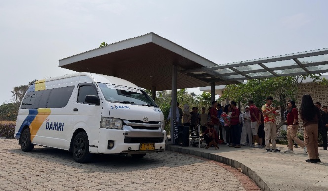 DAMRI Buka Rute Tanjung Lesung–Bandara Soekarno-Hatta, Tarif Mulai Rp50 Ribu 1 IMG 20261005 WA00001