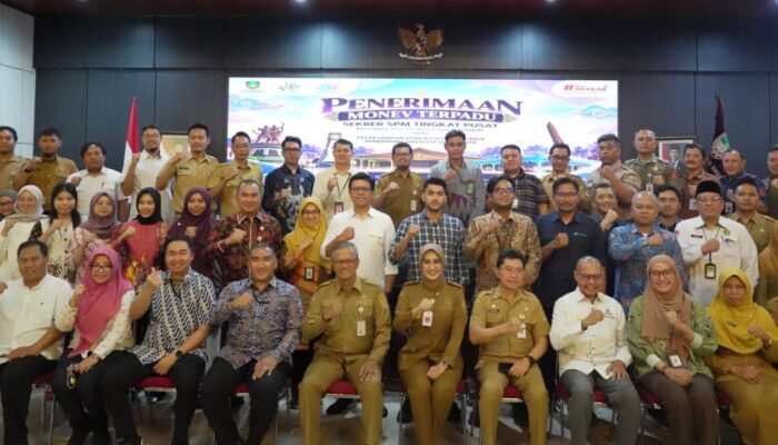 Perkuat Pemenuhan Pelayanan Dasar, Pemerintah Pusat dan Daerah Gelar Monev Terpadu di Surakarta