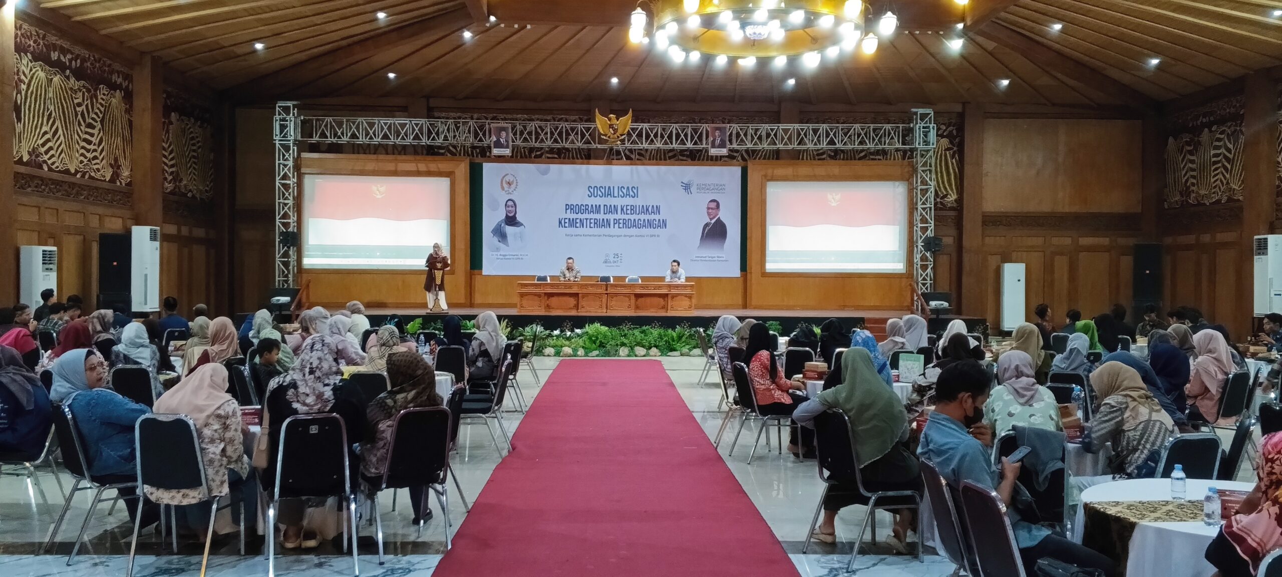 Anggia Ermarini Sosialisasikan Perlindungan Konsumen, Tekankan Hak Masyarakat atas Produk Berkualitas 1 IMG 20261025 134824 426 scaled