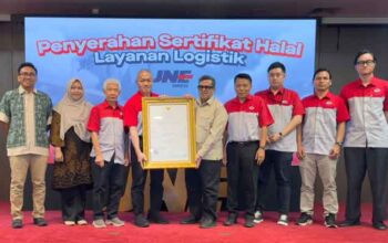 JNE Raih Sertifikasi Halal untuk Layanan Logistik dari BPJPH 5 JNE Raih Sertifikasi Halal untuk Layanan Logistik dari BPJPH