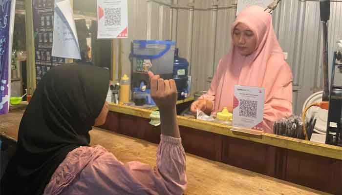 Praktis! Bayar Belanja di NCH Sungai Duo Dharmasraya Cukup Scan QR Bank Nagari