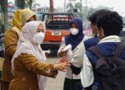 Kabut Asap, Pemkab Dharmasraya Kembali Bagikan Masker