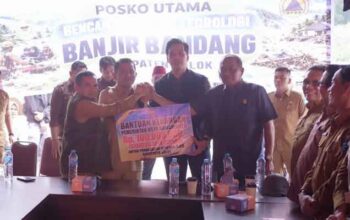 Pemkab Solok Terima Bantuan Rp 100 Juta dari Pemko Sawahlunto untuk Masyarakat Terdampak Banjir Bandang 3 Pemkab Solok Terima Bantuan Rp 100 Juta dari Pemko Sawahlunto untuk Masyarakat Terdampak Banjir Bandang