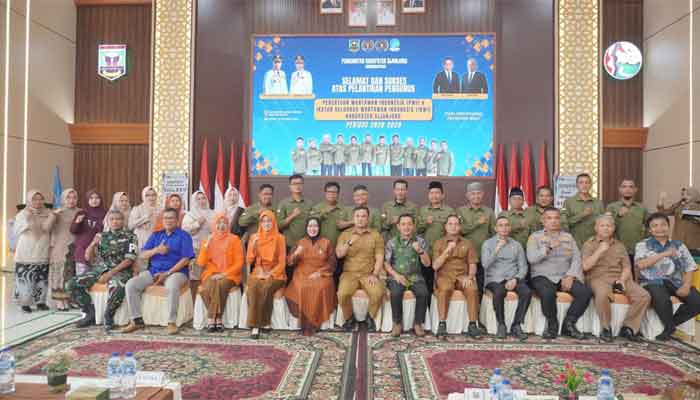 Pengurus PWI dan IKWI Kabupaten Sijunjung Periode 2026–2029 Dilantik