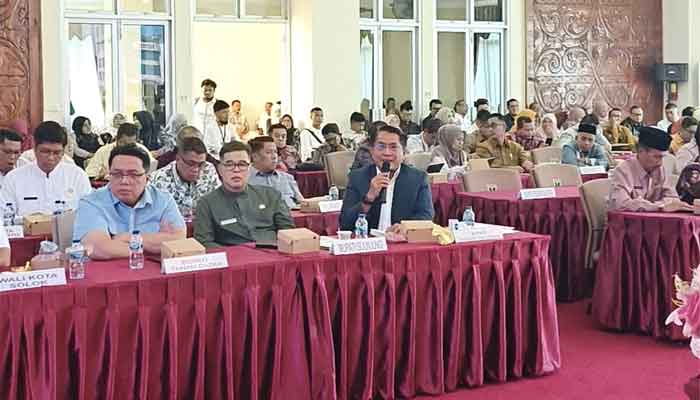 Bupati Padang Pariaman Berdiskusi dengan Kementerian dan Lembaga Tingkatkan Pertumbuhan Ekonomi 1 Rapat Pengarahan Percepatan Pertumbuhan Ekonomi se-Provinsi Sumatera Barat