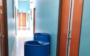 Kantor BTIKP Disdik Kepri Kotor dan Berbau, Pimpinan Dinilai Kurang Peduli 6 Toilet BTIKP Dinas Pendidikan Provinsi Kepulauan Riau (Kepri)