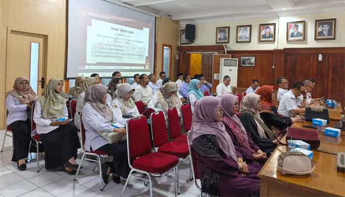 Wako Bukittinggi Sampaikan Jawaban terhadap Pandangan Umum Fraksi DPRD Atas 3 Ranperda 2 Wako Bukittinggi Sampaikan Jawaban terhadap Pandangan Umum Fraksi DPRD Atas 3 Ranperda