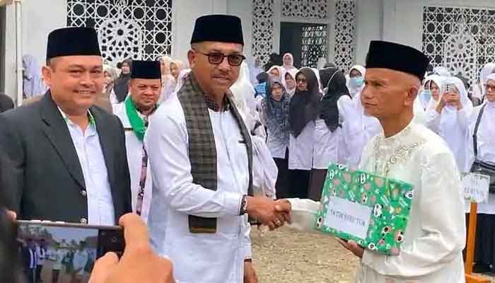Bupati Solok Selatan: Hari Santri Nasional Santri Jadi Bagian Penting Perjuangan Bangsa 1 Bupati Khairunas usai peringatan Hari Santri Nasional 2026 tingkat Kabupaten Solok Selatan di Pondok Pesantren Bustanul Huda, Malus, Kecamatan Sangir