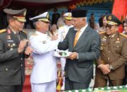 Gubernur Sumbar Puji Kinerja TNI yang Selalu Hadir di Tengah Masyarakat 9 Gubernur Sumbar, Mahyeldi mengikuti upacara militer peringatan HUT TNI ke-81 Tahun 2026 di Ruang Terbuka Hijau (RTH) Imam Bonjol Kota Padang