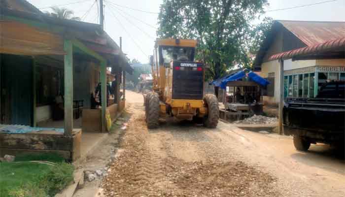 Kecamatan Asam Jujuhan Terima Dana Pembangunan Rp 14 Miliar Lebih, 6 Proyek Selesai Akhir Tahun 1 Proyek pembangunan jalan di Kecamatan Asam Jujuhan
