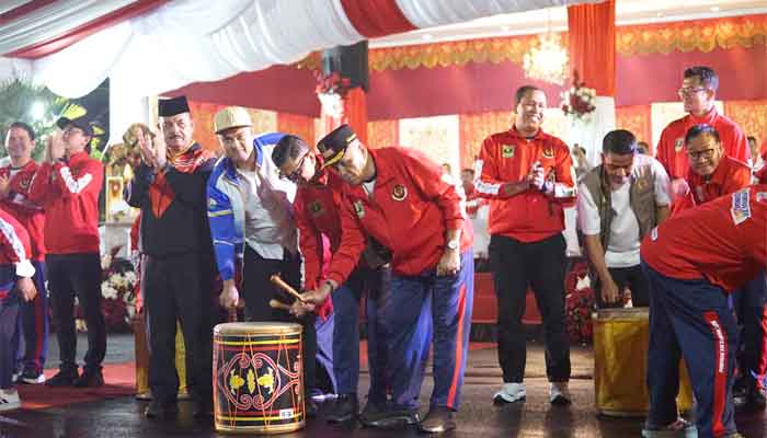 Porprov Sumbar XVI Dimulai, Pemko Payakumbuh Jadikan Momentum Penjaringan Atlet Potensial 1 Pembukaan Porprov Sumbar XVI di Kota Padang