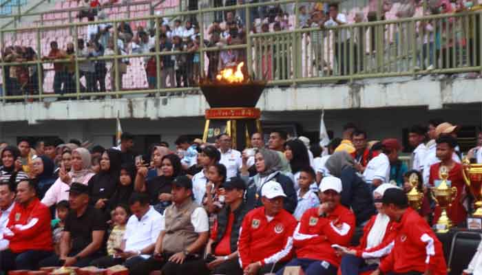 Raih 223 Medali Porprov Sumbar XVI, Kontingen Bukittinggi Raih Posisi Keempat 1 Penutupan Porprov Sumbar XVI tahun 2026 di Stadion Utama Sumbar, Kabupaten Padang Pariaman