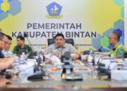 Bupati Bintan, Roby Kurniawan memimpin rapat koordinasi persiapan data dalam rangka mempercepat pertumbuhan ekonomi