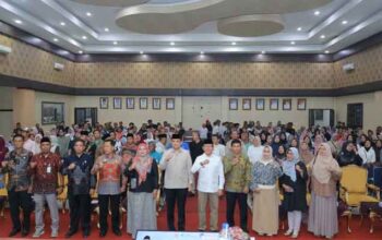 Pemko Payakumbuh Gandeng Gandeng Komisi IX DPR Perluas Jaminan Sosial bagi Pekerja Rentan dan Informal 4 Anggota Komisi IX DPR RI Dapil Sumatera Barat II, Ade Rezki Pratama saat sosialisasi jaminan sosial ketenagakerjaan dan kesehatan di Aula Josrizal Zain Lantai 3 Balai Kota Payakumbuh