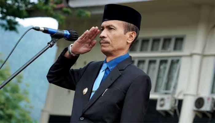 Wakil Bupati Solok Selatan, H. Yulian Efi bertindak sebagai Inspektur Upacara Peringatan Hari Sumpah Pemuda ke-98 tahun 2026